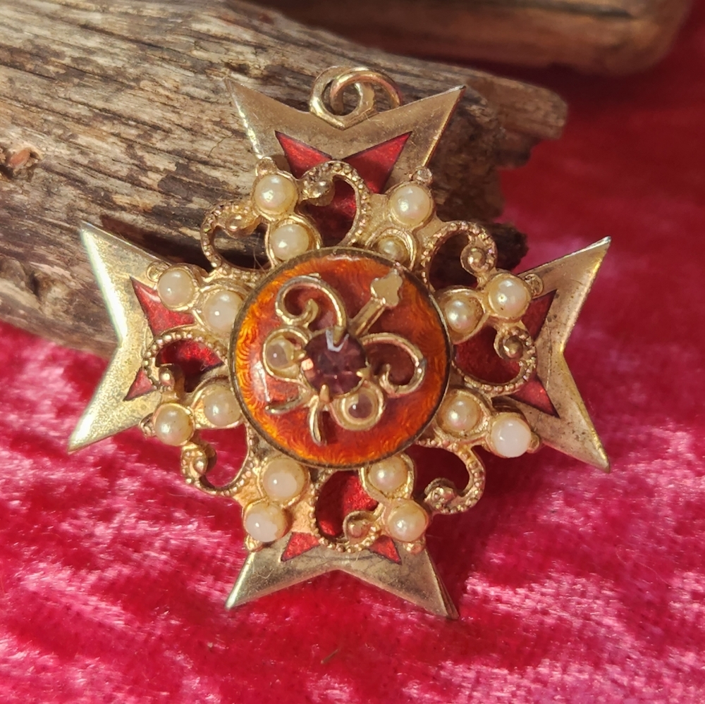 Vintage Alice Caviness Maltese Cross Pendant